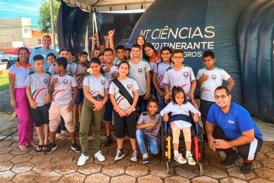 Circuito Itinerante leva experincias cientficas para mais de 1,2 mil alunos em Tangar da Serra