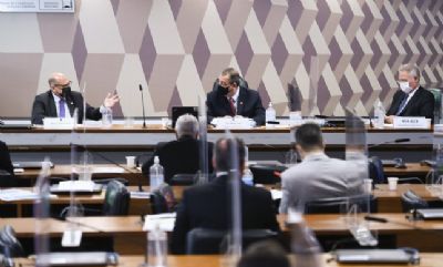 Senadores querem cena marcante no ato final da CPI da Covid