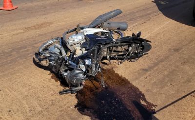 Motociclista morre aps bater de frente com carreta na BR-163
