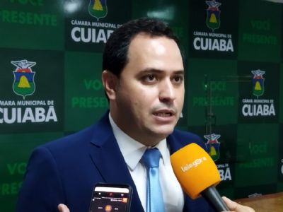 Vereador oficializa pedido de CPI contra guas Cuiab