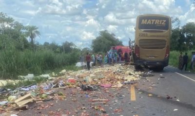 Vtimas que morreram em acidente entre caminho, nibus e caminhonete so identificadas