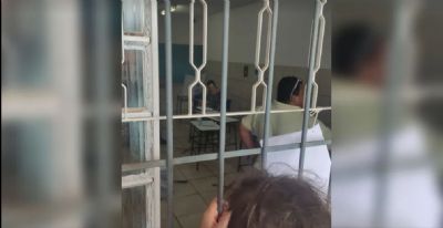 Eleitor  preso aps quebrar urna a pauladas em colgio de Goinia