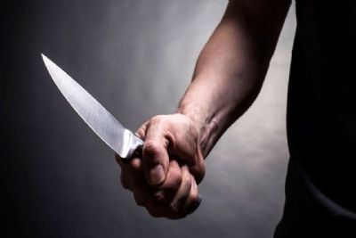 Jovem tenta matar ex-namorada a facadas, mas  detido por amigo da vtima