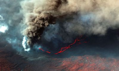 La Palma: lava aumenta e especialistas temem abertura de nova boca