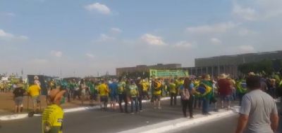 Apoiadores do Bolsonaro voltam a protestar contra STF aps pronunciamento de ministro